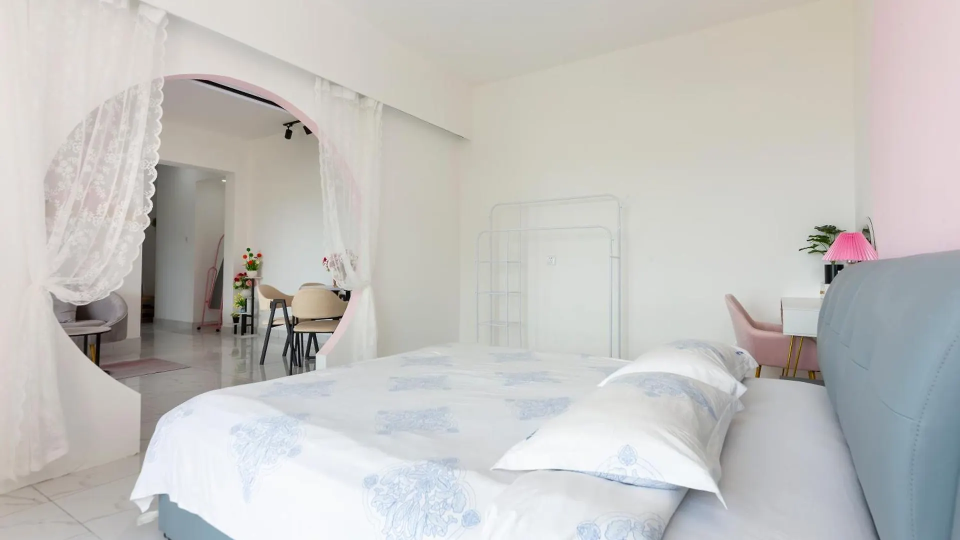 Sanya Zhi Ai Lily Seaview Apartment